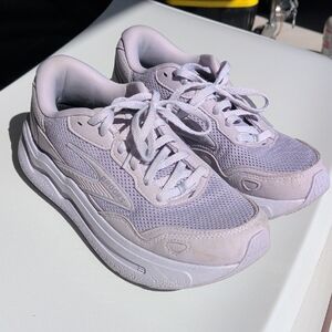 Brooks Women's Light Purple Sneakers